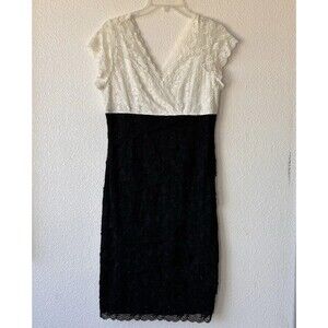 Marina Black & White Lace Cocktail Party Dress Size 12 Elegant Classic Formal